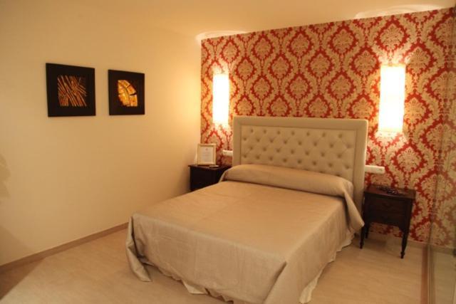 Hotel Restaurante Paneque Villanueva del Trabuco Ngoại thất bức ảnh